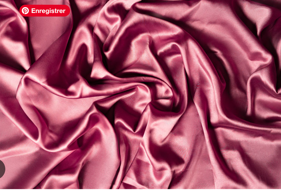 Soie et confort : pourquoi la soie est idéale pour les femmes élégantes et modernes
